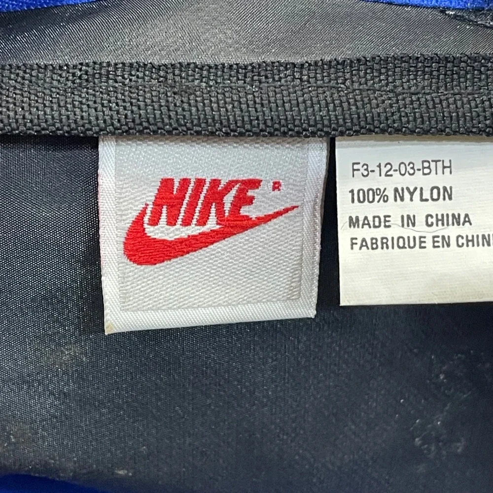 Nike F3-12-03-BTH Black/Blue Vintage Court Tennis Duffel Bag 100% Nylon Gym‎ Bag